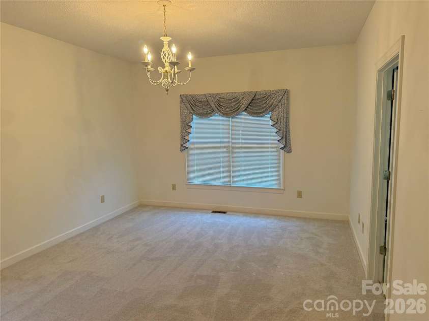 128 Temple Lane, Blacksburg, SC 29702.  MLS# CAR4391169, YatesRealty ID 40278. 