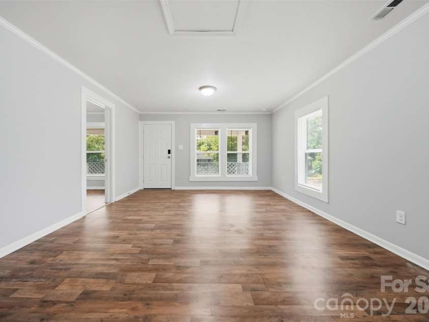 411 Orange Street, Shelby, NC 28150.  MLS# CAR4408504, YatesRealty ID 40281. 
