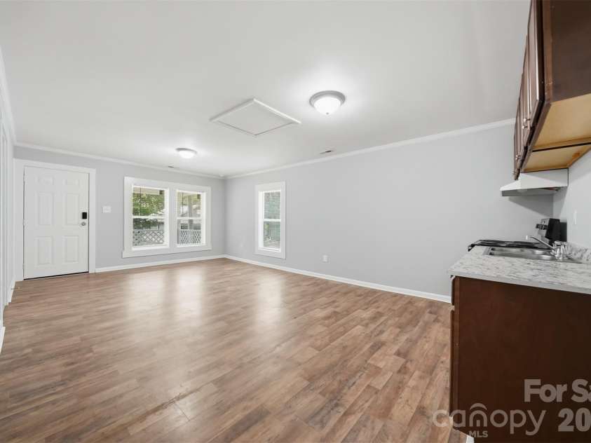 411 Orange Street, Shelby, NC 28150.  MLS# CAR4408504, YatesRealty ID 40281. 