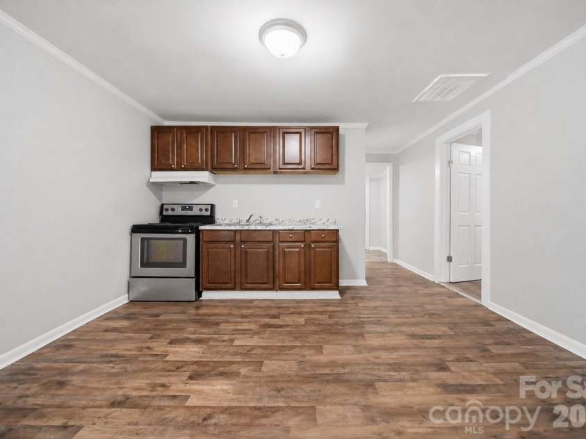 411 Orange Street, Shelby, NC 28150.  MLS# CAR4408504, YatesRealty ID 40281. 