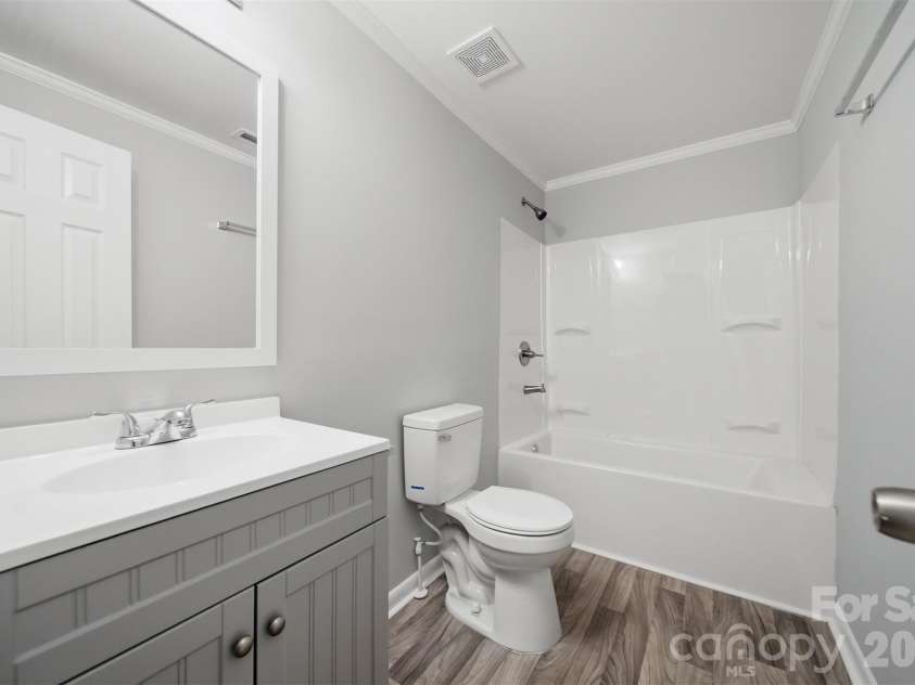 411 Orange Street, Shelby, NC 28150.  MLS# CAR4408504, YatesRealty ID 40281. 