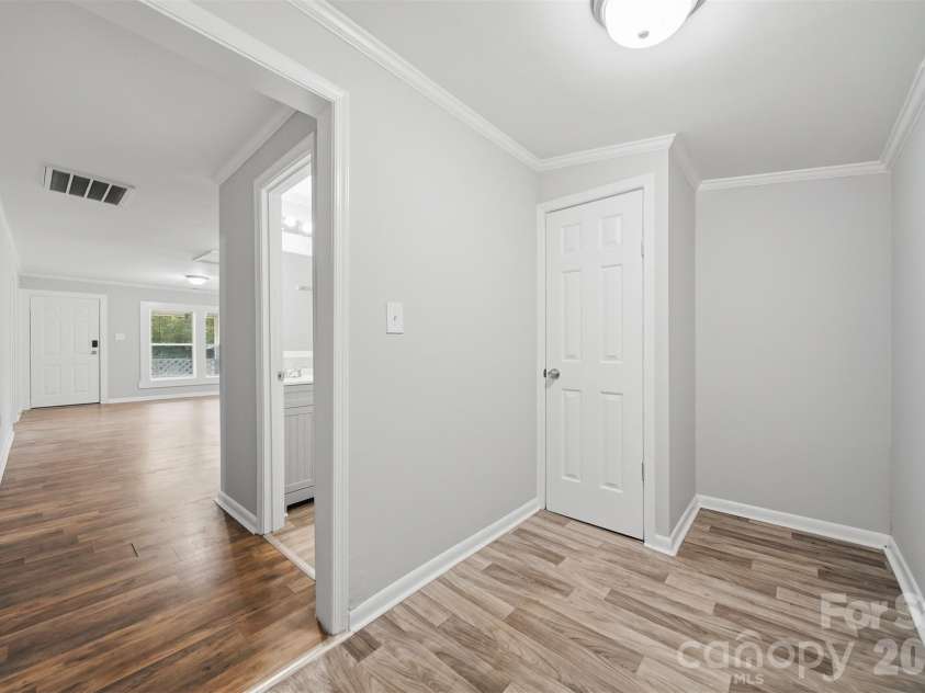 411 Orange Street, Shelby, NC 28150.  MLS# CAR4408504, YatesRealty ID 40281. 
