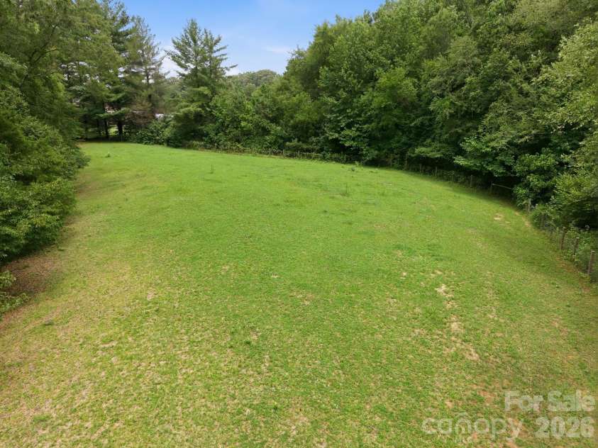 465 Baymount Drive, Salisbury, NC 28144.  MLS# CAR4406559, YatesRealty ID 40284. 