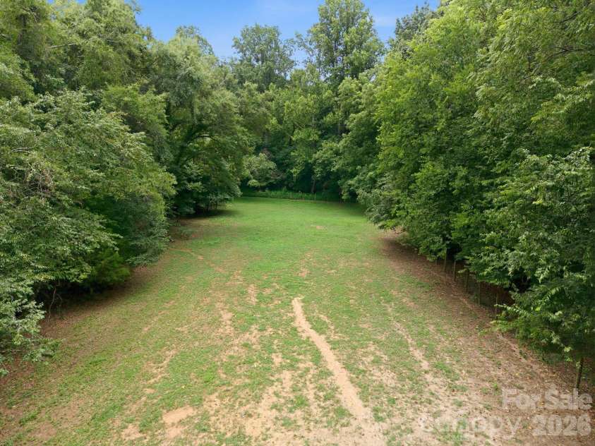 465 Baymount Drive, Salisbury, NC 28144.  MLS# CAR4406559, YatesRealty ID 40284. 