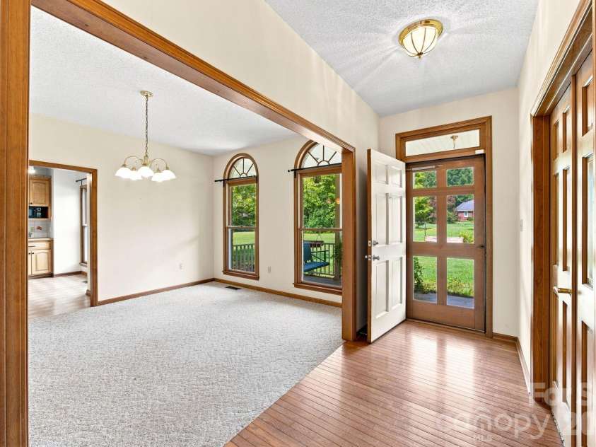 465 Baymount Drive, Salisbury, NC 28144.  MLS# CAR4406559, YatesRealty ID 40284. 