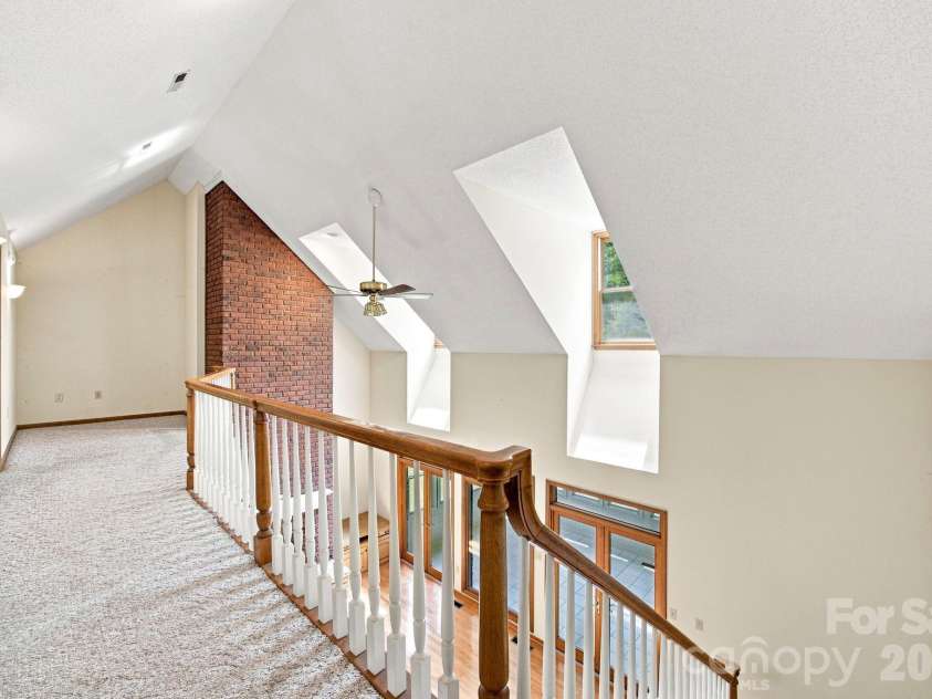 465 Baymount Drive, Salisbury, NC 28144.  MLS# CAR4406559, YatesRealty ID 40284. 