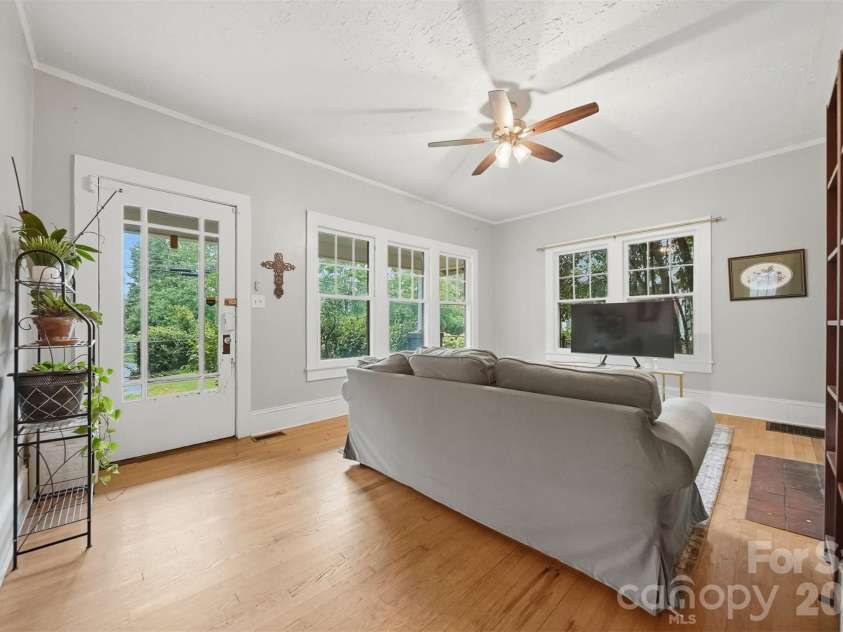 211 Lenoir Street, Morganton, NC 28655.  MLS# CAR4408095, YatesRealty ID 40285. 