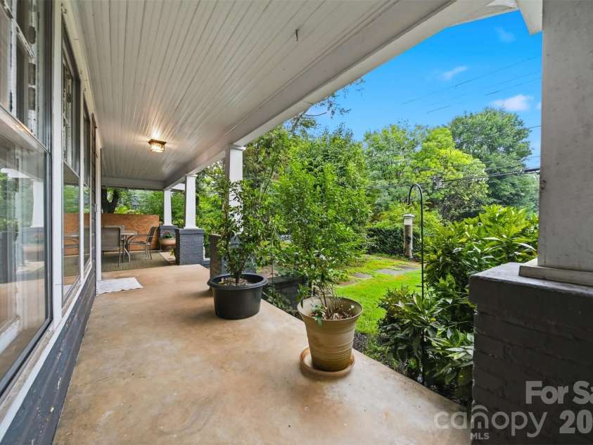 211 Lenoir Street, Morganton, NC 28655.  MLS# CAR4408095, YatesRealty ID 40285. 