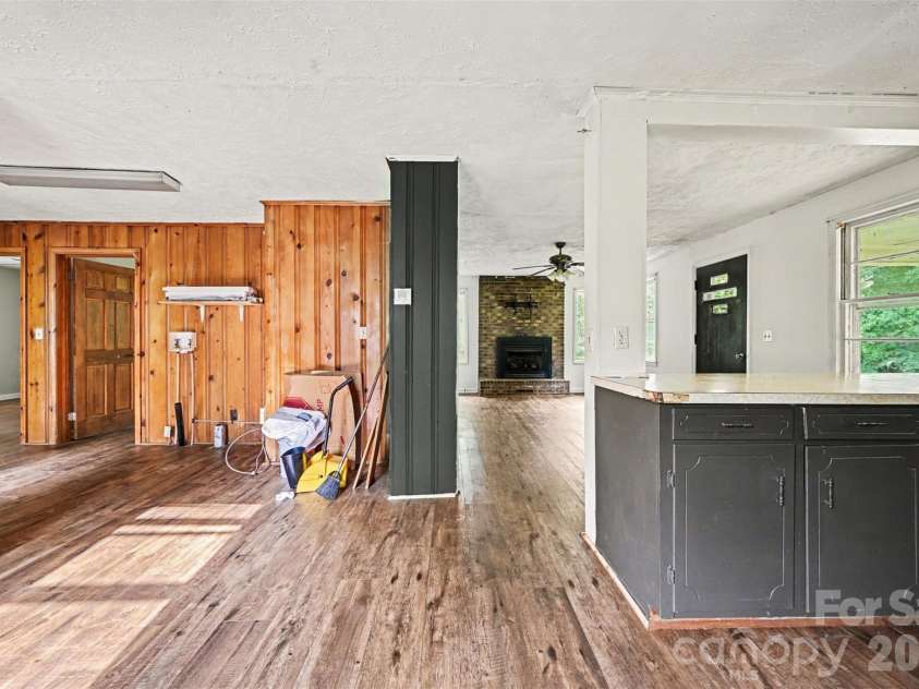 2333 Washburn Road, Shelby, NC 28150.  MLS# CAR4408534, YatesRealty ID 40286. 