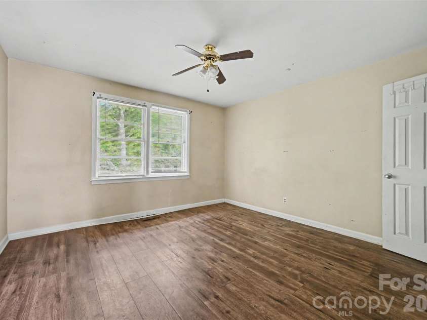 2333 Washburn Road, Shelby, NC 28150.  MLS# CAR4408534, YatesRealty ID 40286. 