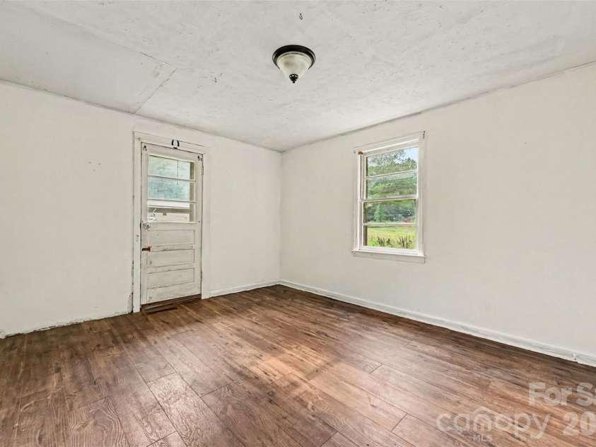 2333 Washburn Road, Shelby, NC 28150.  MLS# CAR4408534, YatesRealty ID 40286. 