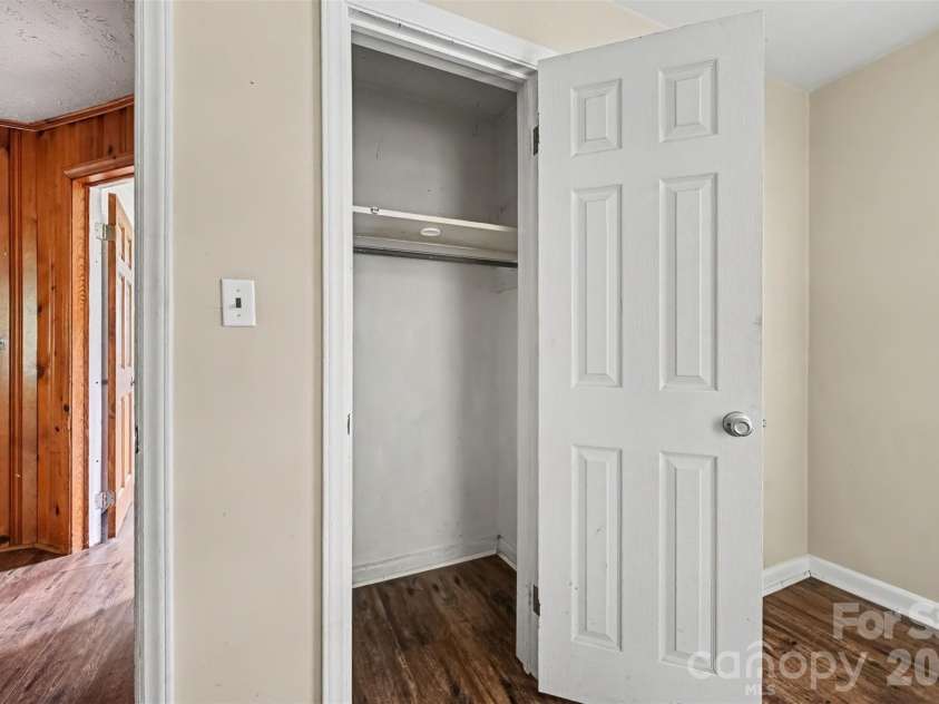2333 Washburn Road, Shelby, NC 28150.  MLS# CAR4408534, YatesRealty ID 40286. 