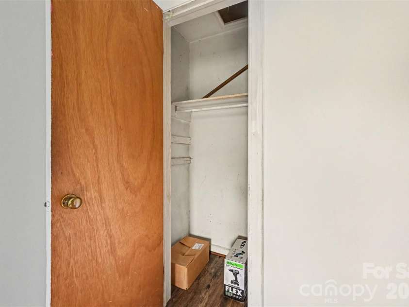 2333 Washburn Road, Shelby, NC 28150.  MLS# CAR4408534, YatesRealty ID 40286. 