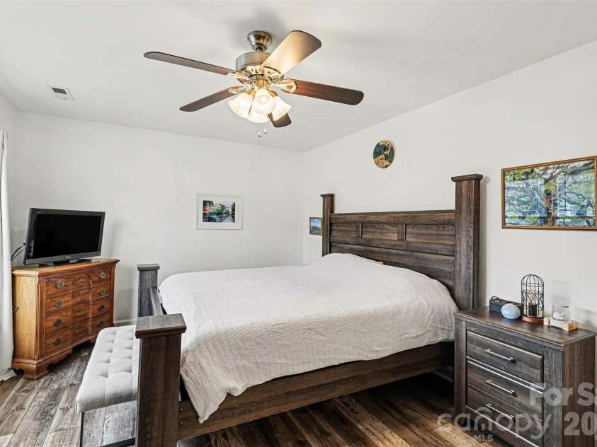 1636 Clooney Lane, Charlotte, NC 28262.  MLS# CAR4350925, YatesRealty ID 4029. 