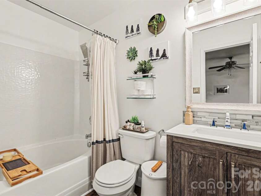1636 Clooney Lane, Charlotte, NC 28262.  MLS# CAR4350925, YatesRealty ID 4029. 
