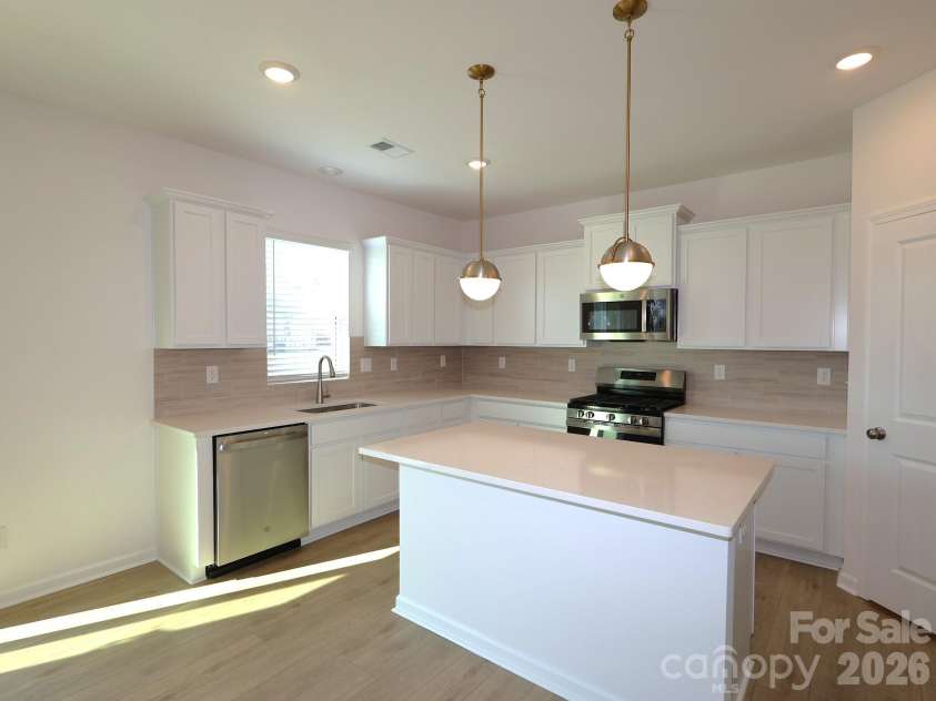 641 Willoughby Park Drive, Monroe, NC 28112.  MLS# CAR4408928, YatesRealty ID 40290. Kitchen