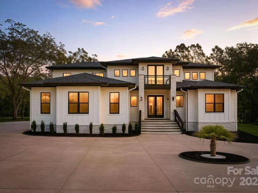 116 Bent Twig Drive, Statesville, NC 28677.  MLS# CAR4315831, YatesRealty ID 403. 