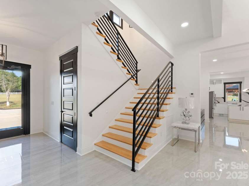 116 Bent Twig Drive, Statesville, NC 28677.  MLS# CAR4315831, YatesRealty ID 403. 