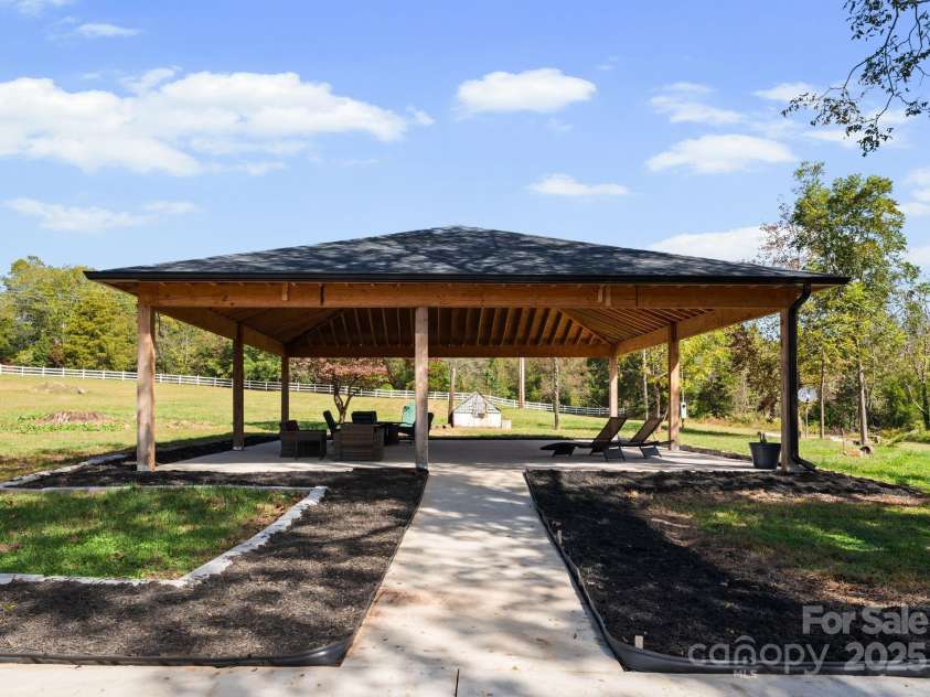 116 Bent Twig Drive, Statesville, NC 28677.  MLS# CAR4315831, YatesRealty ID 403. 