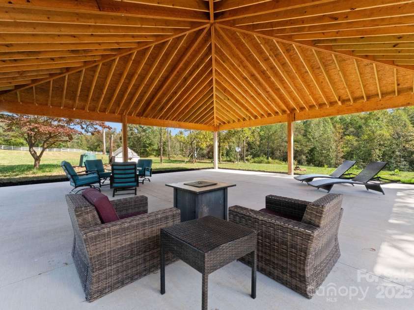 116 Bent Twig Drive, Statesville, NC 28677.  MLS# CAR4315831, YatesRealty ID 403. 