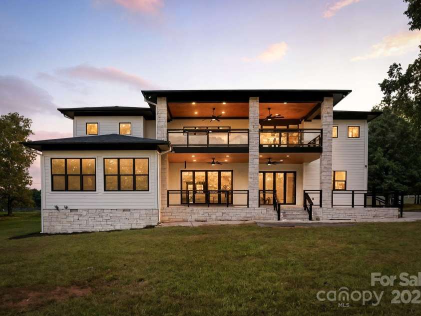 116 Bent Twig Drive, Statesville, NC 28677.  MLS# CAR4315831, YatesRealty ID 403. 