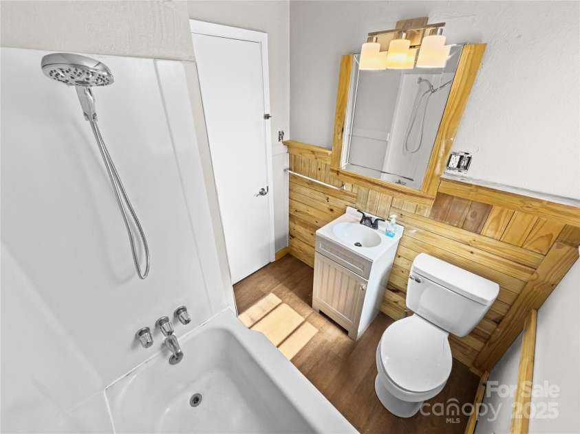 3109 Marlborough Road, Charlotte, NC 28208.  MLS# CAR4299311, YatesRealty ID 403. 