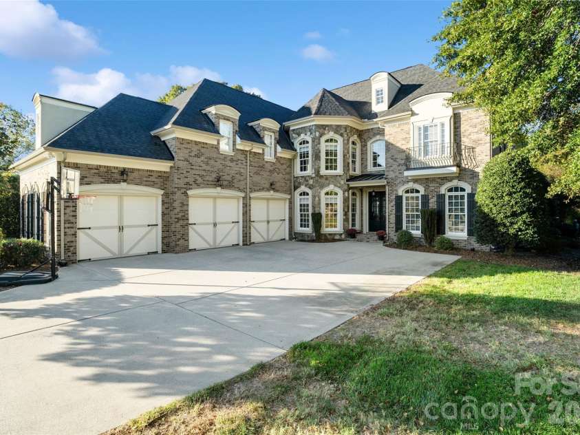 5124 Mill Race Lane, Lancaster, SC 29720.  MLS# CAR4336296, YatesRealty ID 4030. 