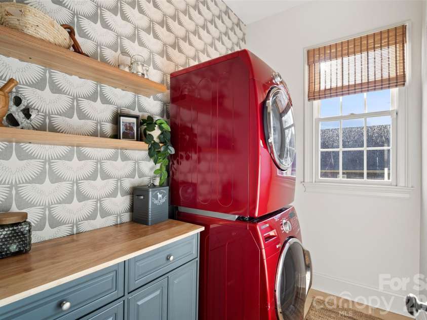 5124 Mill Race Lane, Lancaster, SC 29720.  MLS# CAR4336296, YatesRealty ID 4030. Main Laundry