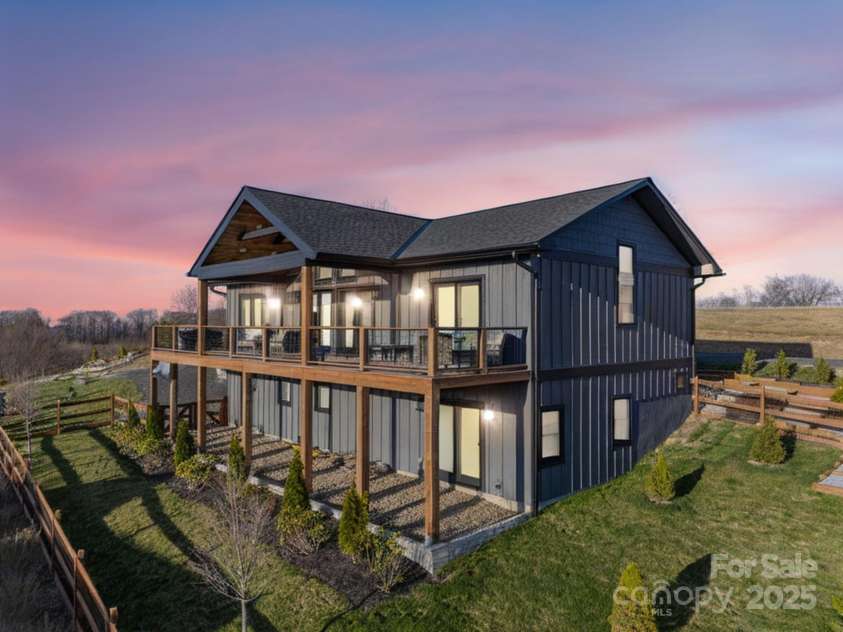 92 Grouseberry Drive, Banner Elk, NC 28604.  MLS# CAR4242581, YatesRealty ID 4030. 