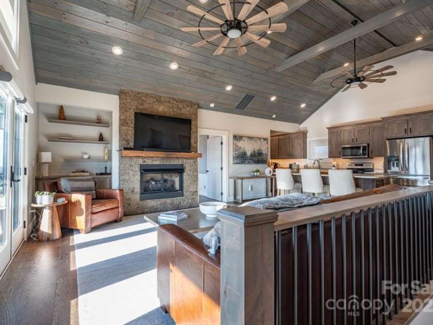 92 Grouseberry Drive, Banner Elk, NC 28604.  MLS# CAR4242581, YatesRealty ID 4030. 