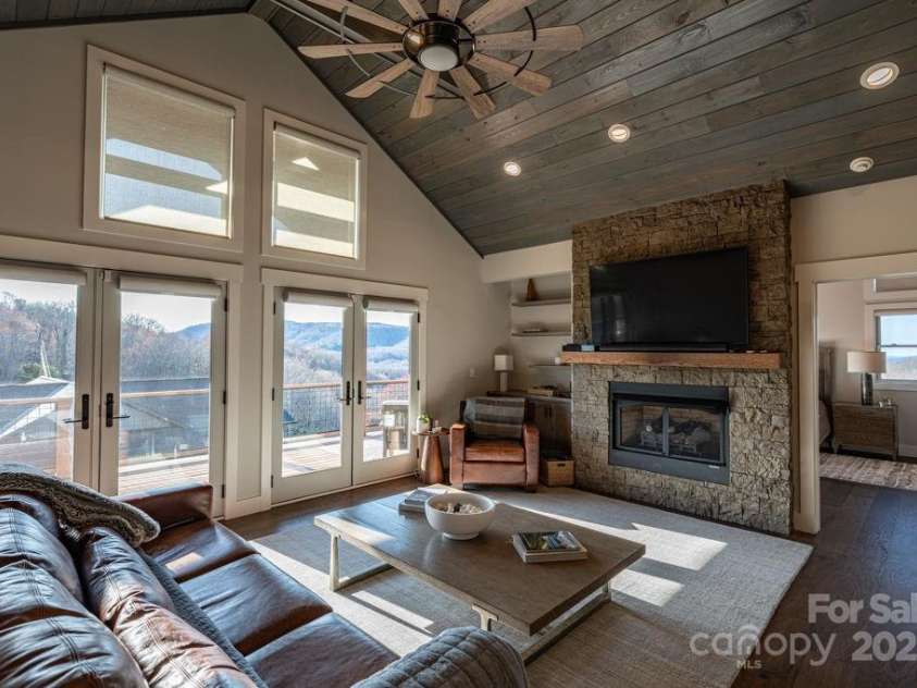 92 Grouseberry Drive, Banner Elk, NC 28604.  MLS# CAR4242581, YatesRealty ID 4030. 