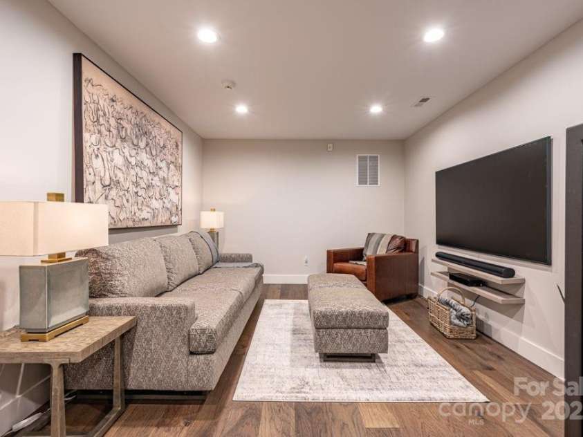 92 Grouseberry Drive, Banner Elk, NC 28604.  MLS# CAR4242581, YatesRealty ID 4030. 