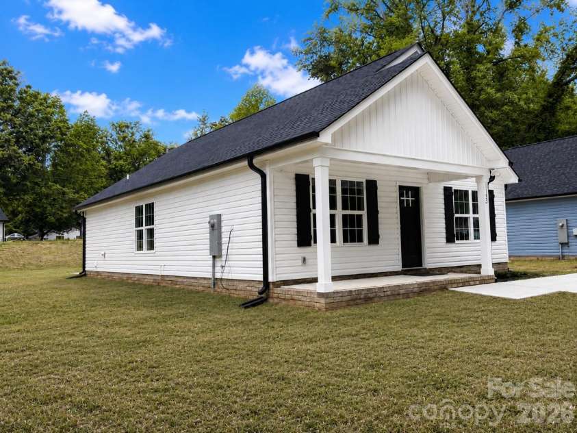 1133 Kenly Street, Salisbury, NC 28144.  MLS# CAR4408159, YatesRealty ID 40300. 