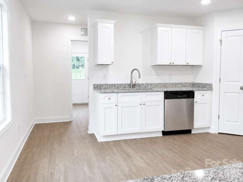 1133 Kenly Street, Salisbury, NC 28144.  MLS# CAR4408159, YatesRealty ID 40300. 