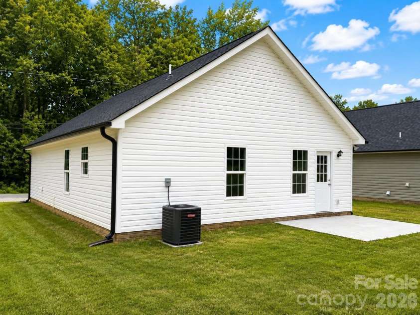 1133 Kenly Street, Salisbury, NC 28144.  MLS# CAR4408159, YatesRealty ID 40300. 