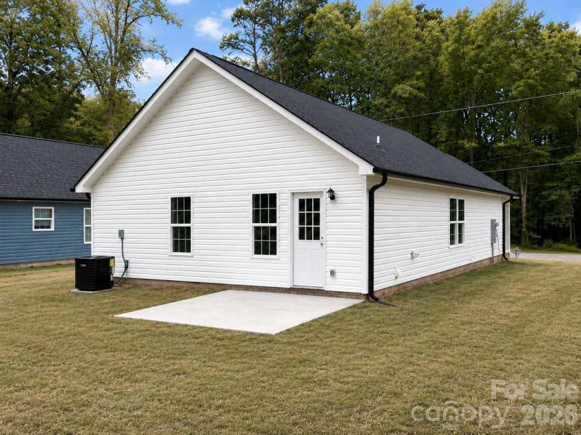1133 Kenly Street, Salisbury, NC 28144.  MLS# CAR4408159, YatesRealty ID 40300. 