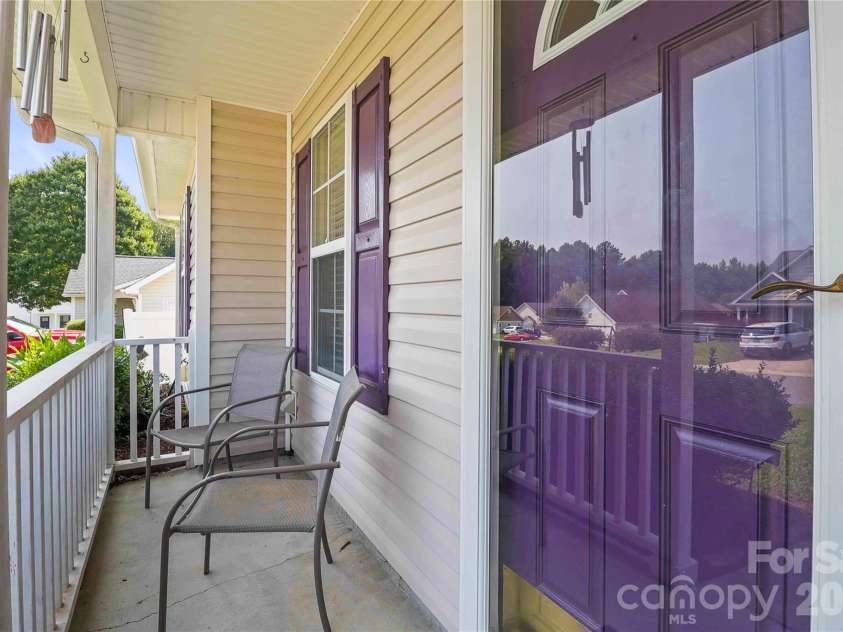 5405 Katherine Court, Dallas, NC 28034.  MLS# CAR4405135, YatesRealty ID 40301. 