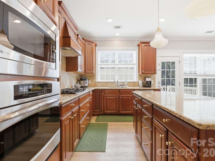 5098 Cressingham Drive, Fort Mill, SC 29707.  MLS# CAR4408612, YatesRealty ID 40307. 