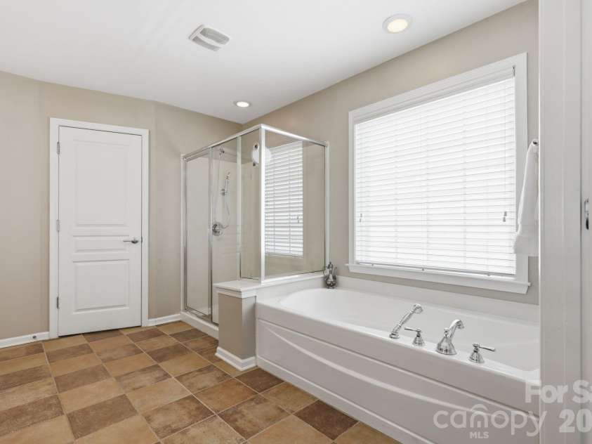 5098 Cressingham Drive, Fort Mill, SC 29707.  MLS# CAR4408612, YatesRealty ID 40307. 