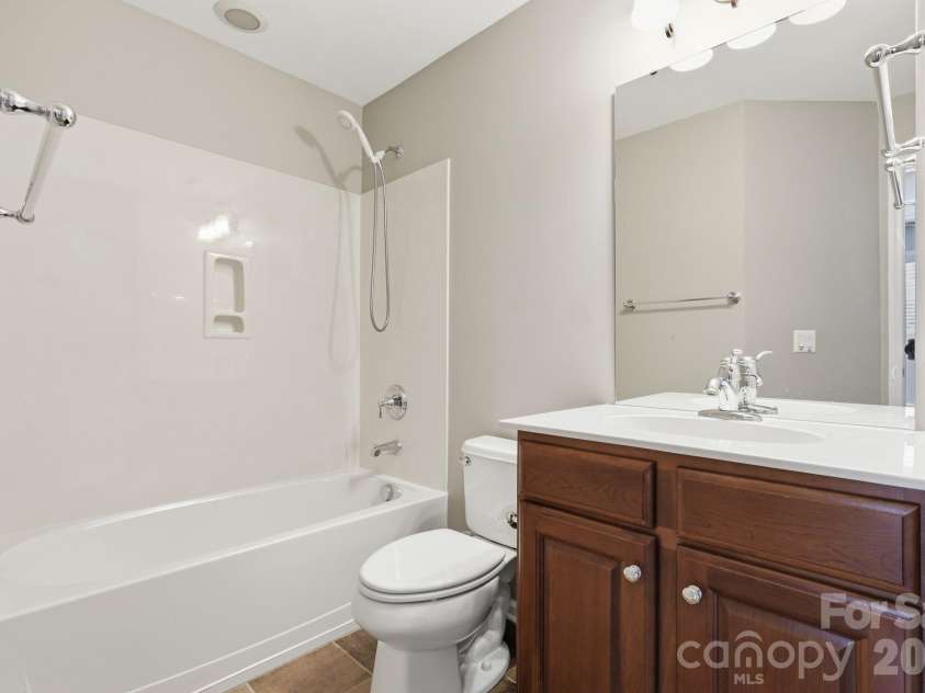 5098 Cressingham Drive, Fort Mill, SC 29707.  MLS# CAR4408612, YatesRealty ID 40307. 