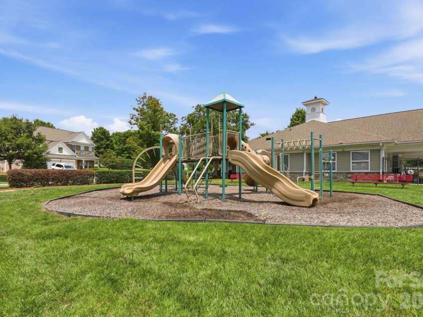 5098 Cressingham Drive, Fort Mill, SC 29707.  MLS# CAR4408612, YatesRealty ID 40307. 