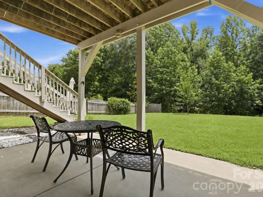 5098 Cressingham Drive, Fort Mill, SC 29707.  MLS# CAR4408612, YatesRealty ID 40307. Grass is virtually altered.