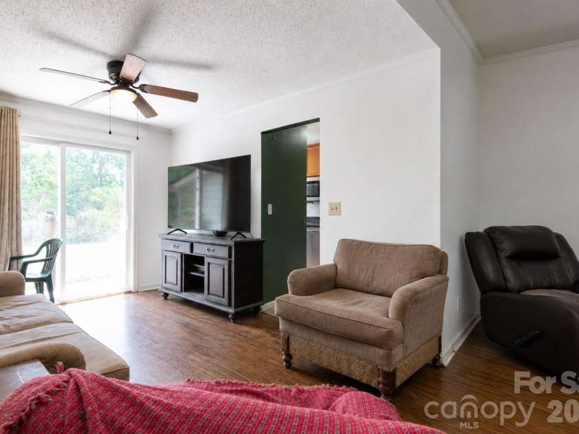 6718 Pueblo Lane, Charlotte, NC 28227.  MLS# CAR4408555, YatesRealty ID 40308. 