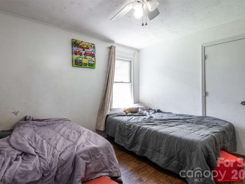 6718 Pueblo Lane, Charlotte, NC 28227.  MLS# CAR4408555, YatesRealty ID 40308. 