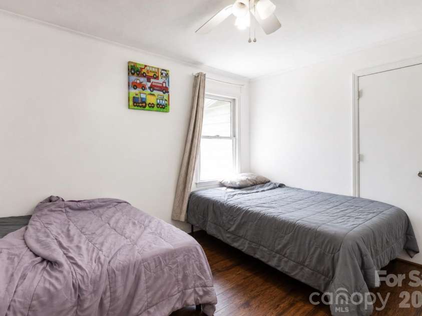 6718 Pueblo Lane, Charlotte, NC 28227.  MLS# CAR4408555, YatesRealty ID 40308. 