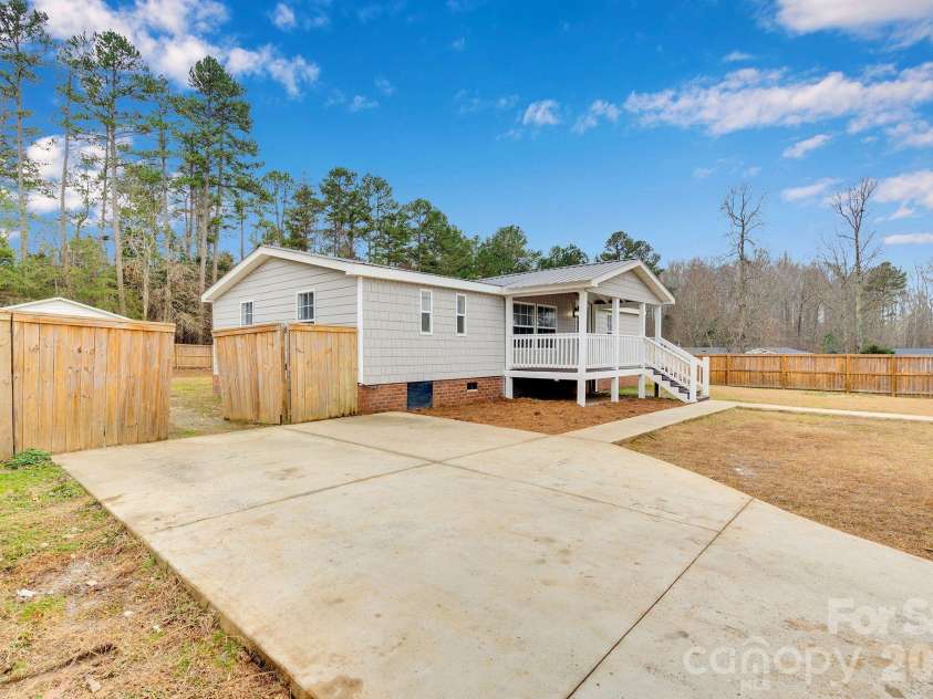 1317 Rachel Lane, Salisbury, NC 28147.  MLS# CAR4334985, YatesRealty ID 4031. 
