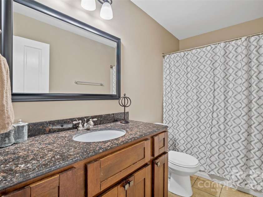 41 Rotunda Circle, Asheville, NC 28806.  MLS# CAR4225477, YatesRealty ID 4031. 
