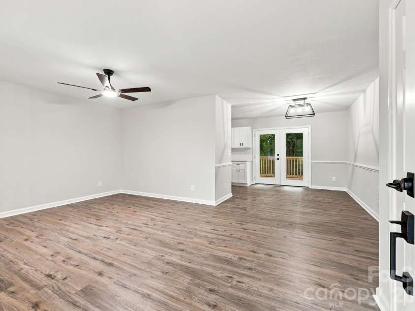 160 Birchwood Drive, Salisbury, NC 28146.  MLS# CAR4409143, YatesRealty ID 40312. 