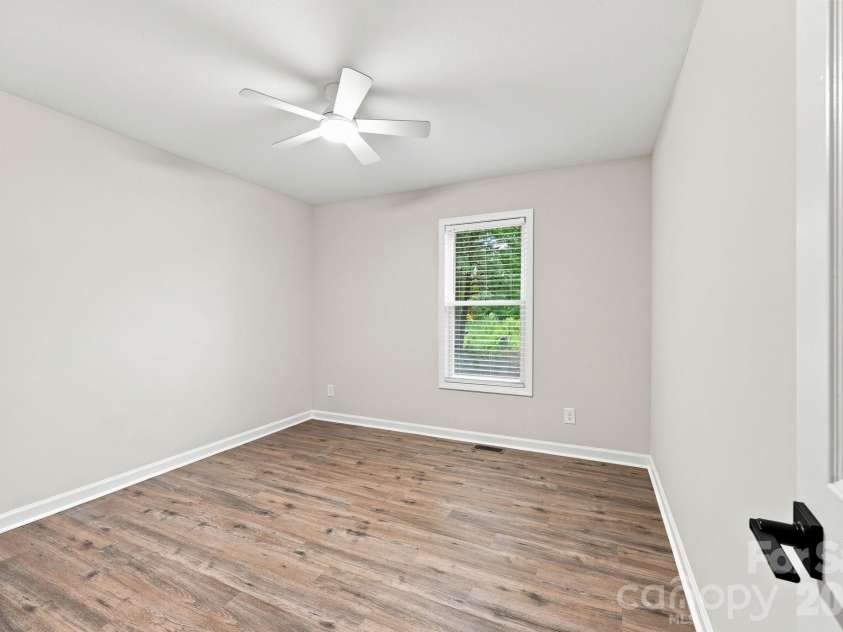 160 Birchwood Drive, Salisbury, NC 28146.  MLS# CAR4409143, YatesRealty ID 40312. 