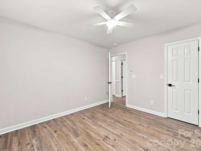 160 Birchwood Drive, Salisbury, NC 28146.  MLS# CAR4409143, YatesRealty ID 40312. 